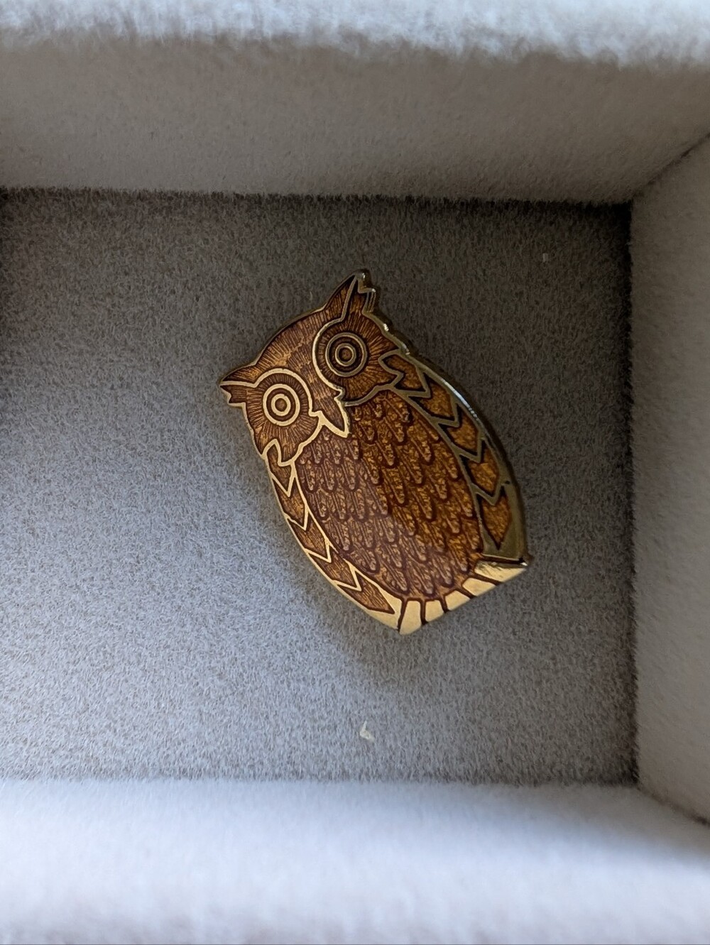 Gold-toned Owl Pin - Small